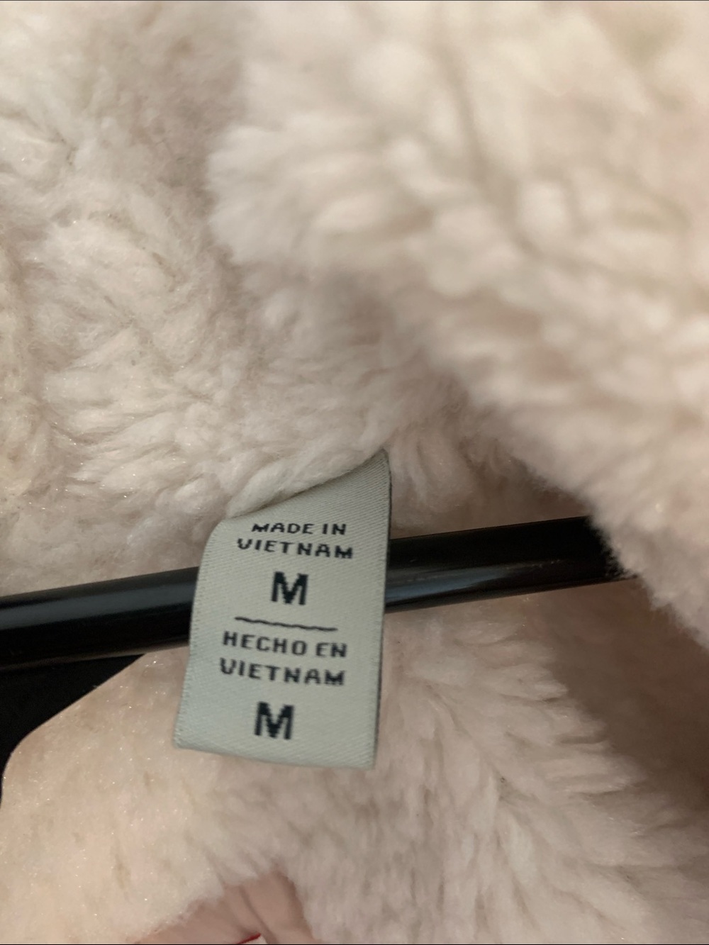 Levi’s Ladies Puffer Jacket - Picture 14 of 14